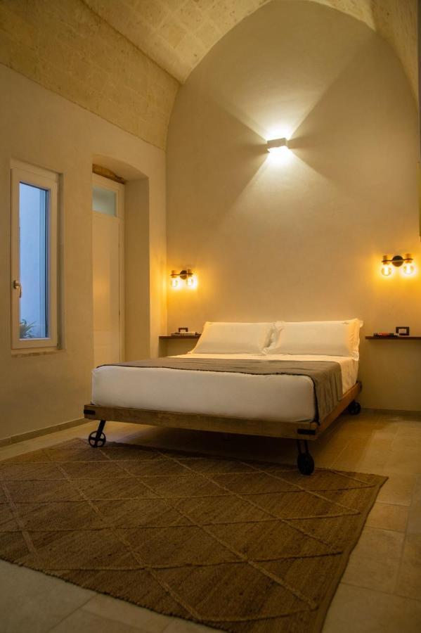 Ellements - Luxury Rooms บรินดิซิ ภายนอก รูปภาพ