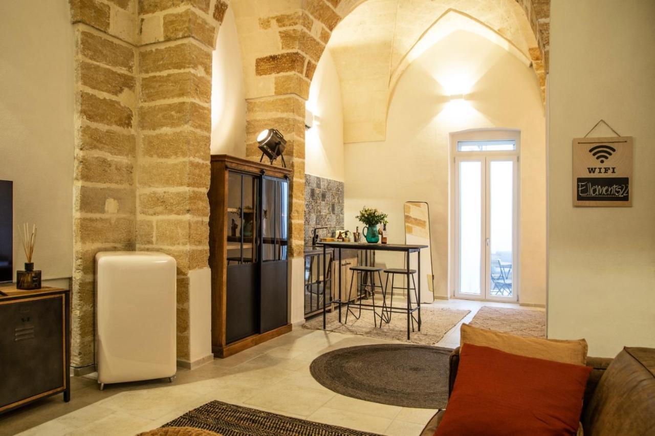 Ellements - Luxury Rooms บรินดิซิ ภายนอก รูปภาพ
