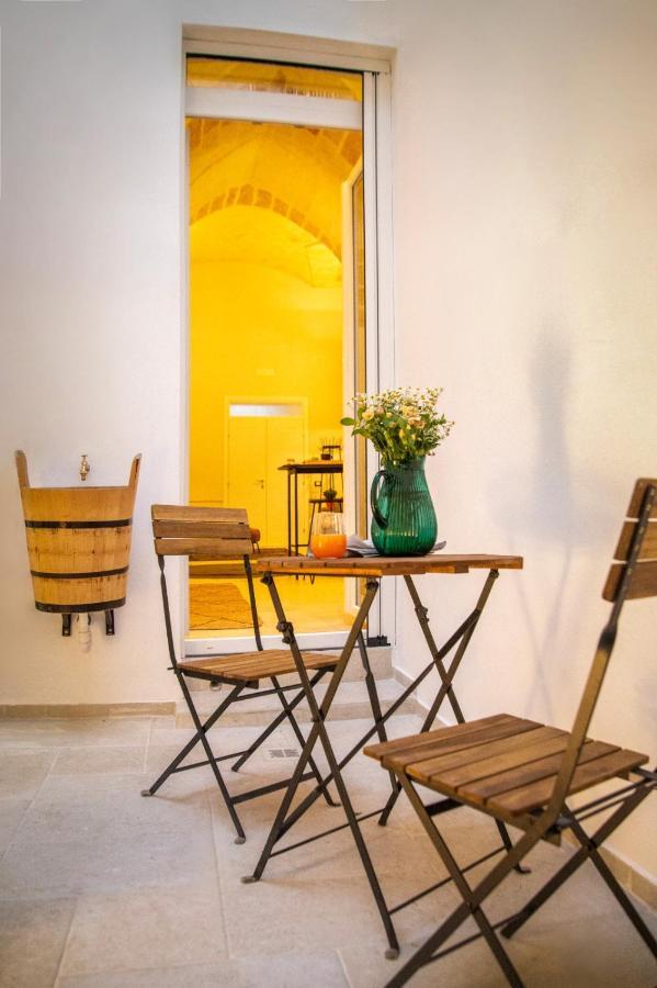 Ellements - Luxury Rooms บรินดิซิ ภายนอก รูปภาพ