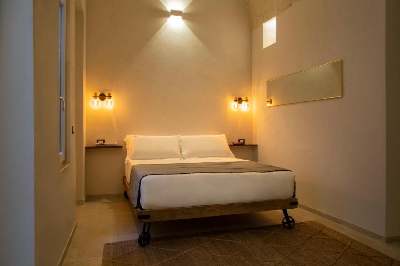 Ellements - Luxury Rooms บรินดิซิ ภายนอก รูปภาพ