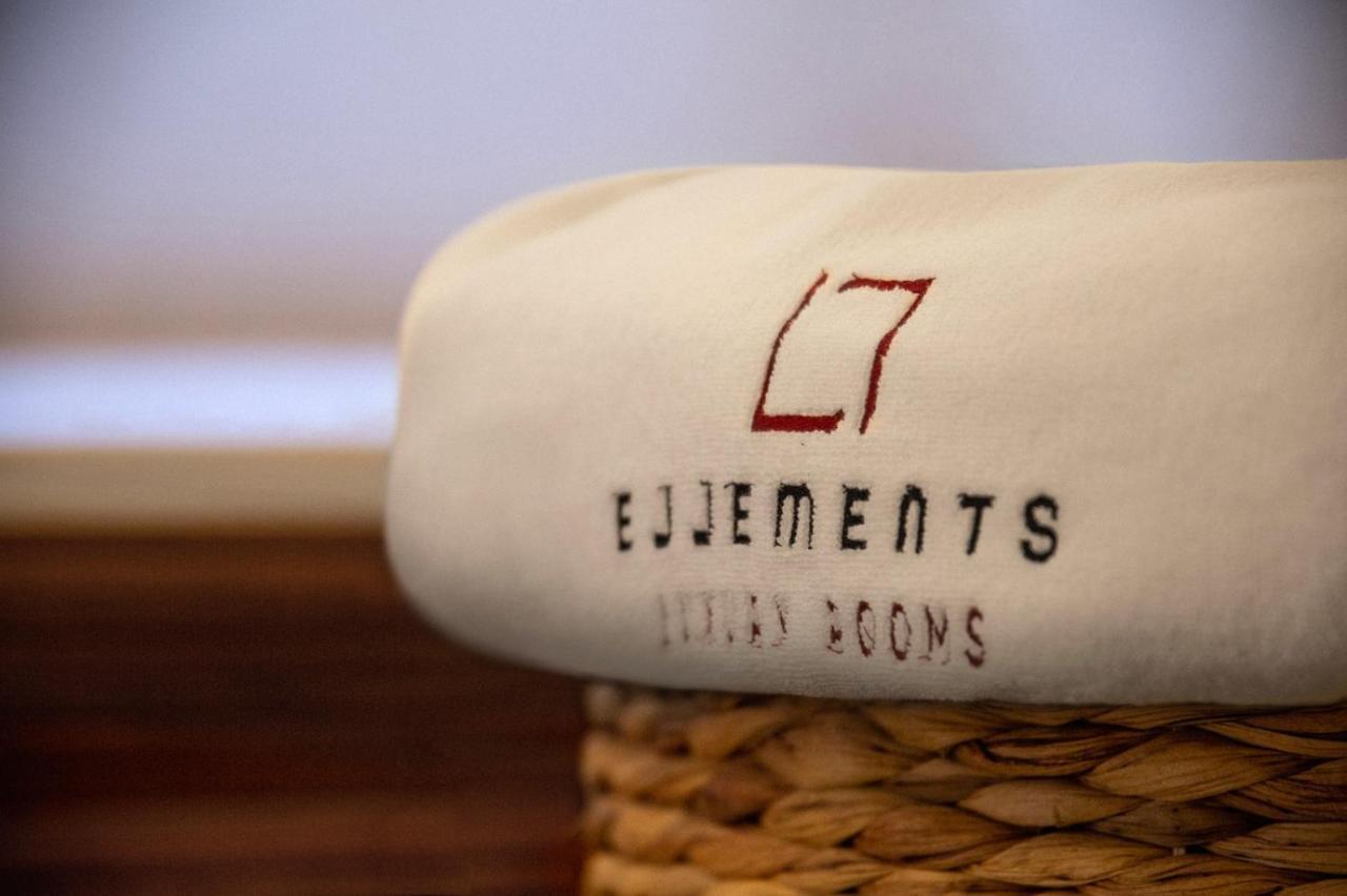 Ellements - Luxury Rooms บรินดิซิ ภายนอก รูปภาพ
