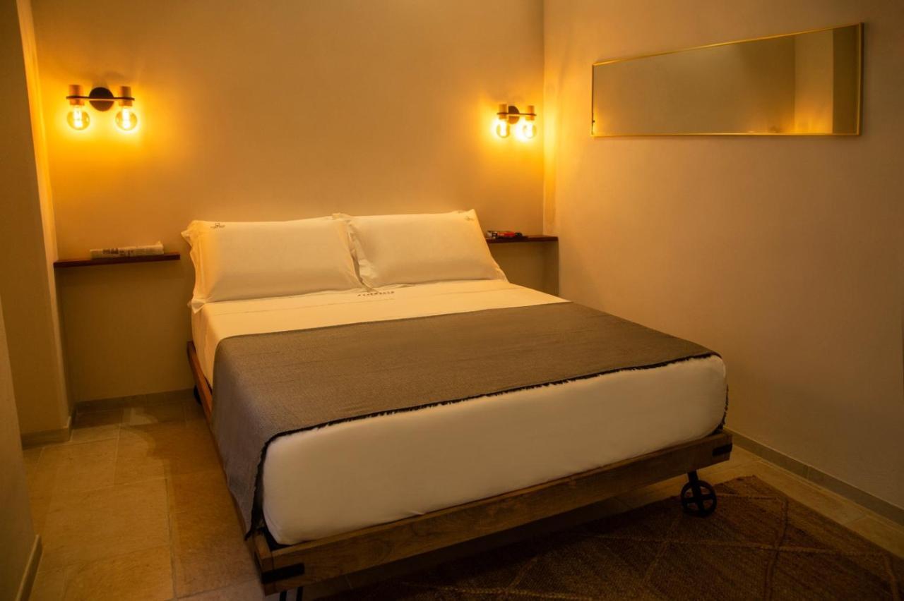 Ellements - Luxury Rooms บรินดิซิ ภายนอก รูปภาพ